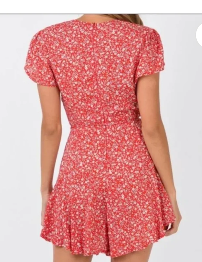 Row A Women's Floral V-Neck Romper - Picture 2 of 15